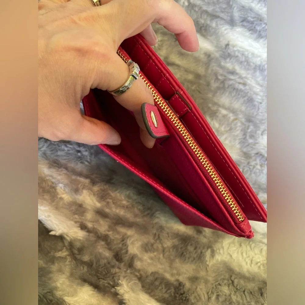 Nanette Lepore, pretty pink and gold, wristlet with lots of card storage